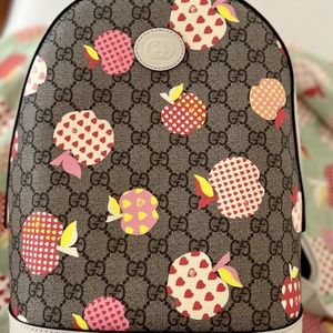 100% Authentic Gucci Les Pomme Supreme Canvas Backpack
